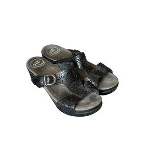 Dansko Womens Size 39 US 8.5/9 Sapphire Lasercut Leather Sandals COMFORT Black